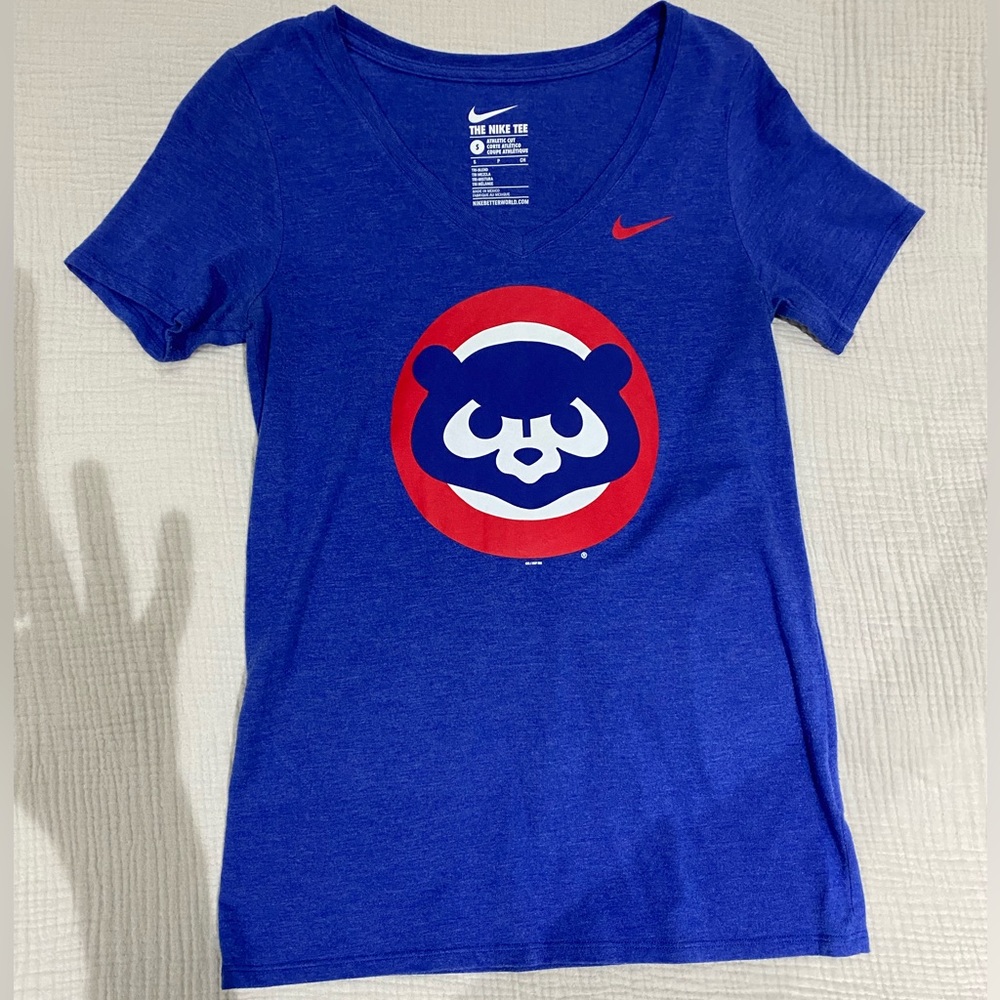 Nike Chicago Cubs tshirt. Small